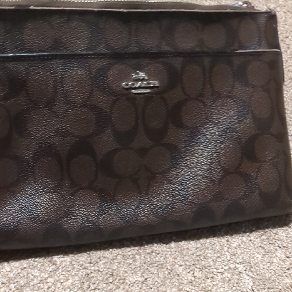 Coach Handbags - Coach Crossbody Bag